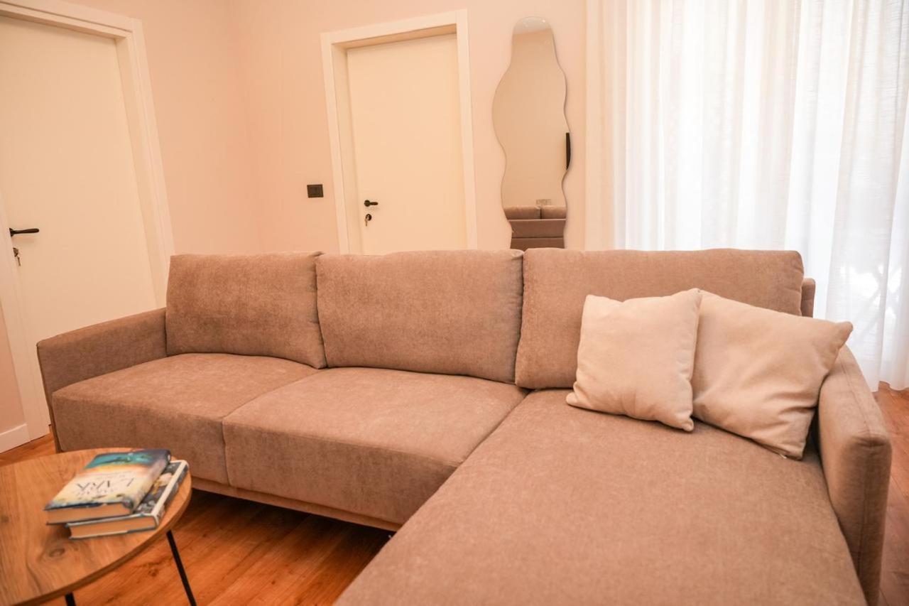 Bougainvilla Apartments Tirana Kültér fotó